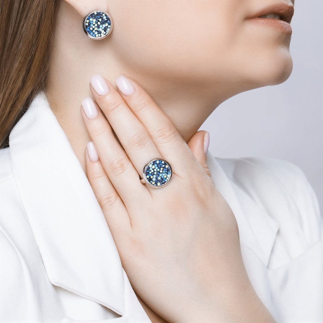 2C3C7F0BA1785D37BC8CC3F6A744