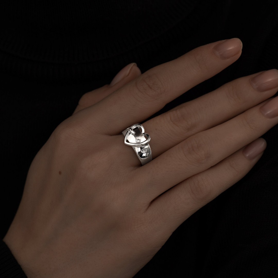 8D3023FD3ED4FD1BBE48E7718E05