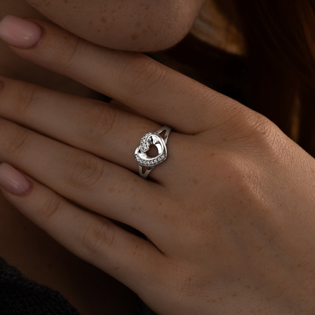 A232E65068B9F7D2CDD73637048E