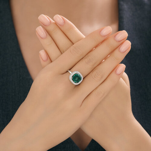 7997F5502AC0CB8E33B04832997E