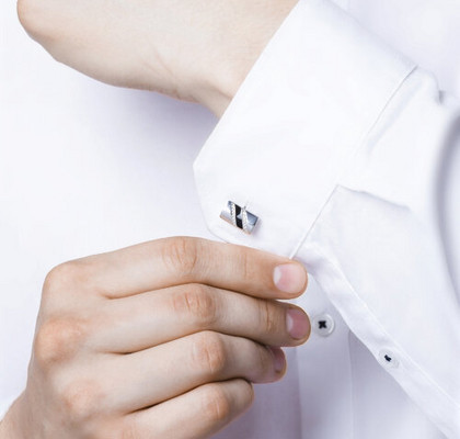 Butoni de argint cu email și zirconii cubice