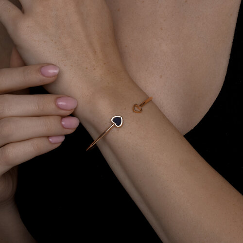 DC2B47E444EF868748C5FE9E00C3